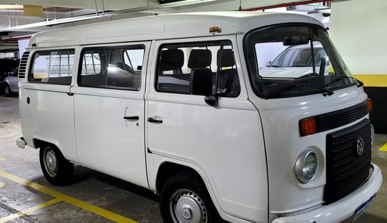 VOLKSWAGEN KOMBI 1.4 MI STD 8V FLEX 3P MANUAL